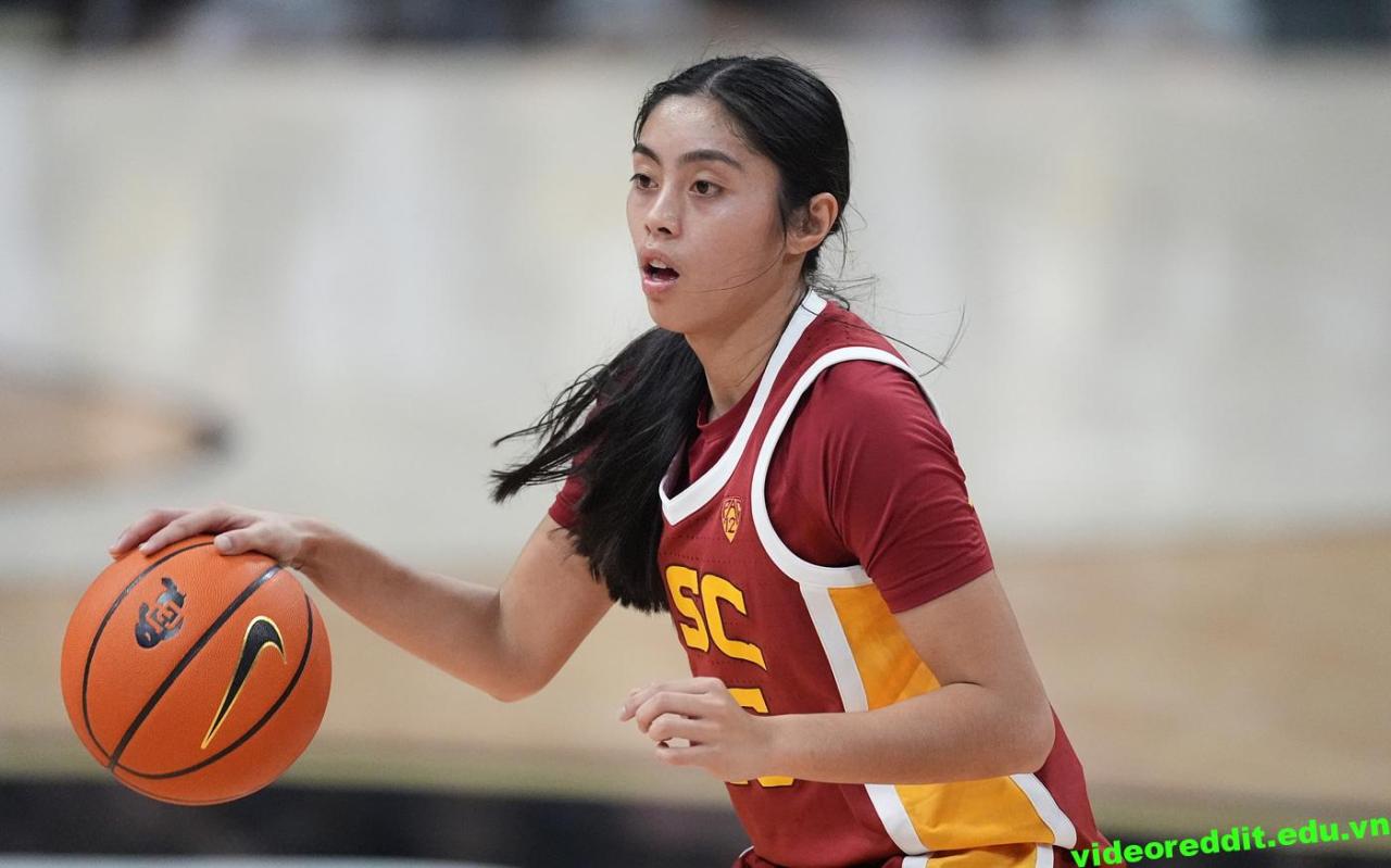 No. 7 USC Women's Basketball Digs Deep For 72-70 Win At No. 13